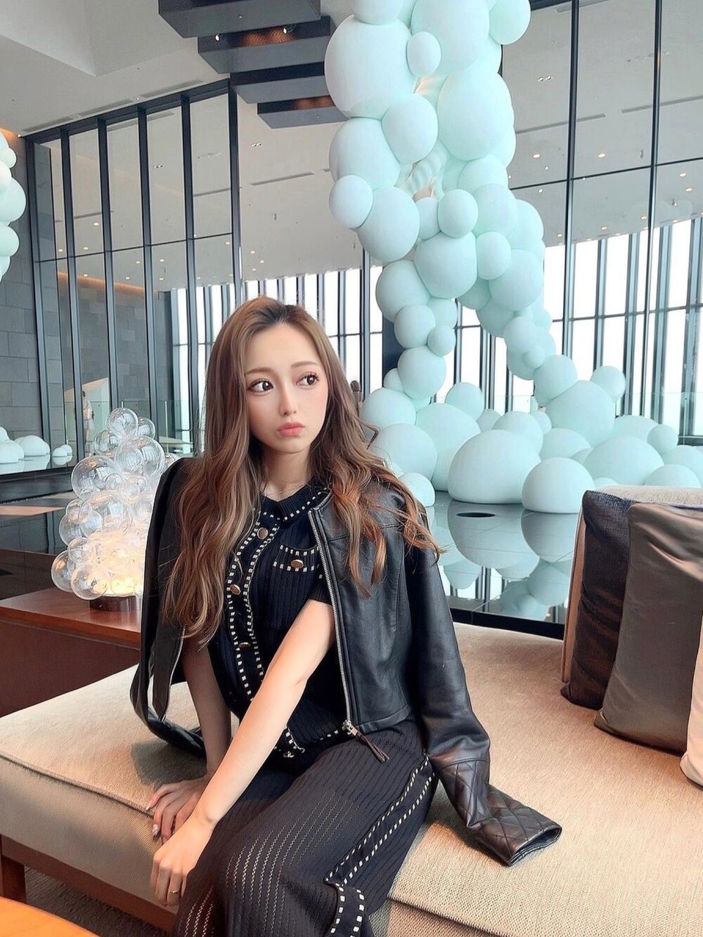 「大人コーデ、ブラック、モノトーンコーデ、セットアップ、セットアップスタイル、ママコーデ、ママファッション、ママ＆息子、低身長ママ、低身長ママコーデ、低身長、低身長コーデ、低身長女子、Darlingcoco」｜「Darlingcocoのアイテム（トップス、ブラック系）」を使った、ダーリンココさん（レディース・152cm）の夏コーディネートの1枚目の写真