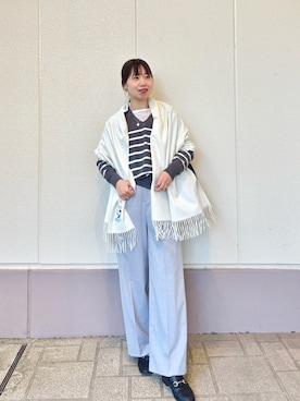 「アイテム（ストール/ショール）」を使った、すずき ちかさん（レディース・161cm）の冬コーディネート