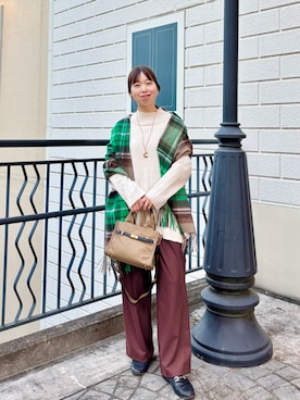 「アイテム（ストール/ショール）」を使った、すずき ちかさん（レディース・161cm）の冬コーディネート