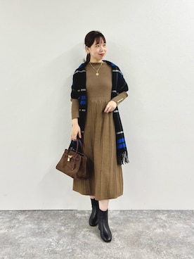 「アイテム（バレッタ/ヘアクリップ）」を使った、すずき ちかさん（レディース・161cm）の秋コーディネート