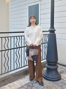 「アイテム（イヤリング）」を使った、すずき ちかさん（レディース・161cm）の冬コーディネート