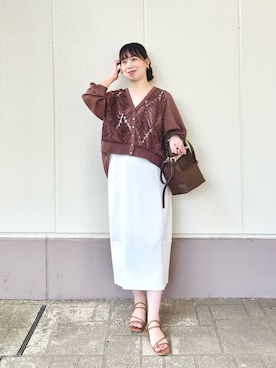 「MICO COULIER（ミコクリエ）のニュアンステープレース羽織りシャツ（シャツ/ブラウス、ブラウン系）」を使った、すずき ちかさん（レディース・161cm）の夏コーディネート