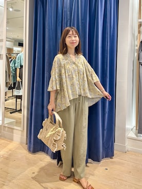 「アイテム（ブローチ/コサージュ）」を使った、すずき ちかさん（レディース・161cm）の夏コーディネート