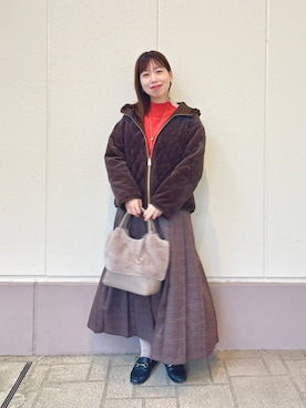 「アイテム（イヤリング）」を使った、すずき ちかさん（レディース・161cm）の秋コーディネート