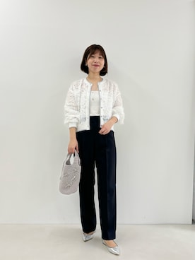 「ホワイト×ネイビー」｜すずき ちかさん（レディース・161cm）の冬コーディネート