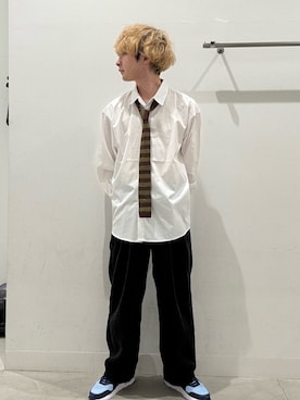 「アイテム（ネクタイ、ブラック系）」を使った、ぐっぴーさん（メンズ・168cm）の秋コーディネート