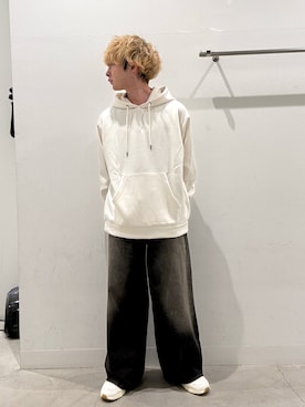 「SENSE OF PLACE by URBAN RESEARCH（センスオブプレイスバイアーバンリサーチ）のアイテム（パーカー）」を使った、ぐっぴーさん（メンズ・168cm）の秋コーディネート