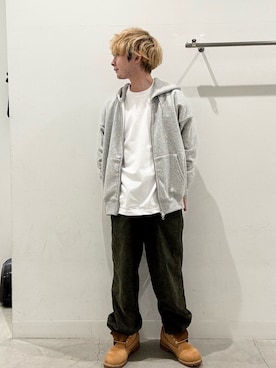 「SENSE OF PLACE by URBAN RESEARCH（センスオブプレイスバイアーバンリサーチ）のアイテム（パーカー）」を使った、ぐっぴーさん（メンズ・168cm）の秋コーディネート