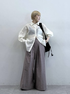 「RAGEBLUE（レイジブルー）のアイテム（スラックス）」を使った、たけおさん（レディース・157cm）の春コーディネート