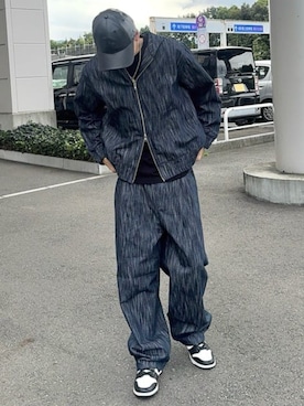 「AZUL by moussy（アズールバイマウジー）のアイテム（スラックス）」を使った、AZUL BY MOUSSYさん（メンズ・177cm）の秋コーディネート