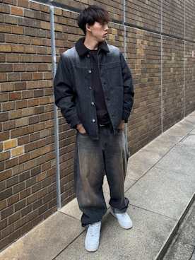 「AZUL by moussy（アズールバイマウジー）のアイテム（デニムパンツ）」を使った、AZUL BY MOUSSYさん（メンズ・177cm）の秋コーディネート