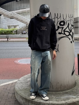 「AZUL by moussy（アズールバイマウジー）のアイテム（デニムパンツ）」を使った、AZUL BY MOUSSYさん（メンズ・177cm）の秋コーディネート