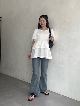 「prose verse（プロズヴェール）の【美脚見え】ロゴパッチ付きストレッチフレアデニム（デニムパンツ、ブルー系）」を使った、まりんさん（レディース・148cm）の春コーディネート