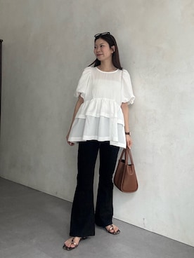 「prose verse（プロズヴェール）のセンターラインストレッチツイルフレアパンツ（その他パンツ、ブラック系）」を使った、まりんさん（レディース・148cm）の春コーディネート