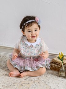 ピンク系のアイテムを使った「ベビーブルマ」の人気ファッション