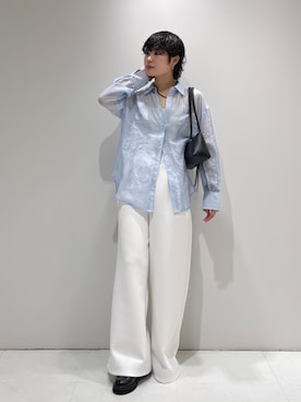 「SENSE OF PLACE by URBAN RESEARCH（センスオブプレイスバイアーバンリサーチ）のシシュウシアーシャツ（シャツ/ブラウス、ブルー系）」を使った、aikaさん（レディース・162cm）の春コーディネート