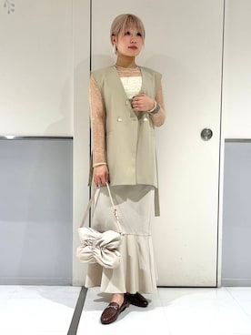 「アイテム（ピアス（両耳用）、ホワイト系）」を使った、aikaさん（レディース・161cm）の秋コーディネート