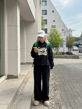 「LUCY IN RECORDのLUCY IN RECORD - IN THE NAME OF LUCYスウェットシャツ（スウェット、ブルー系）」を使った、lucyinrecordさん（レディース・161cm）の春コーディネート