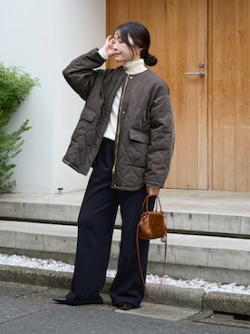 「アイテム（スウェットパンツ）」を使った、Kanna_Kさん（レディース・157cm）の秋コーディネート