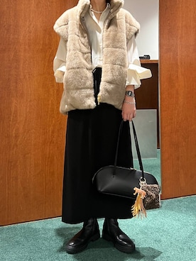 「アイテム（キーホルダー）」を使った、byyamaguchiさん（レディース・161cm）の秋コーディネート