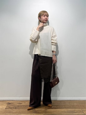 「MILOS（ミロス）のアイテム」を使った、byyamaguchiさん（レディース・162cm）の秋コーディネート