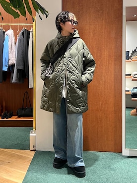 「アイテム（ブルゾン）」を使った、byyamaguchiさん（レディース・161cm・20代）の秋コーディネート