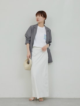 「タイトスカート」｜「アイテム（ベスト、グレー系）」を使った、gg__erinaさん（レディース・165cm）の春コーディネート