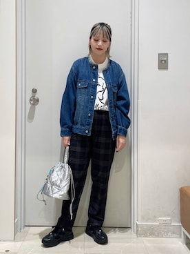 「アイテム（ピアス（両耳用））」を使った、まるこさん（レディース・156cm・30代）の秋コーディネート