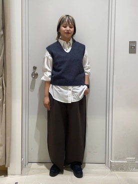 「GLOBAL WORK（グローバルワーク）のアイテム（ベスト）」を使った、まるこさん（レディース・156cm）の秋コーディネート