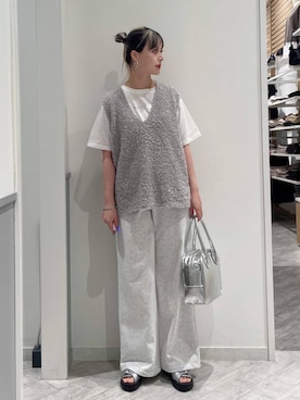 「着痩せ」｜「アイテム（スウェットパンツ）」を使った、まるこさん（レディース・156cm）の春コーディネート