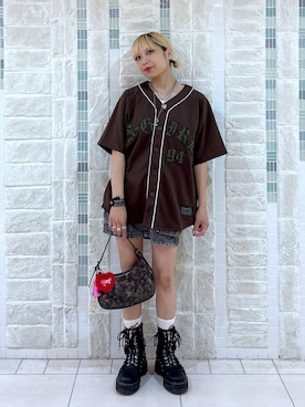 「アイテム（スカート）」を使った、吉井紗彩さん（レディース・155cm）の夏コーディネート