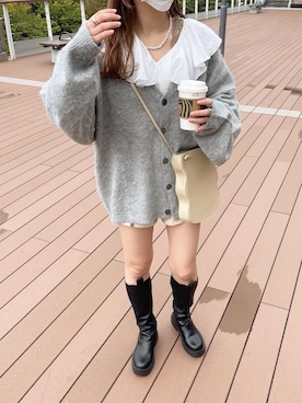 「Adoon plain（アドーンプレーン）のアイテム（カーディガン/ボレロ）」を使った、momoさん（レディース・160cm）の秋コーディネート