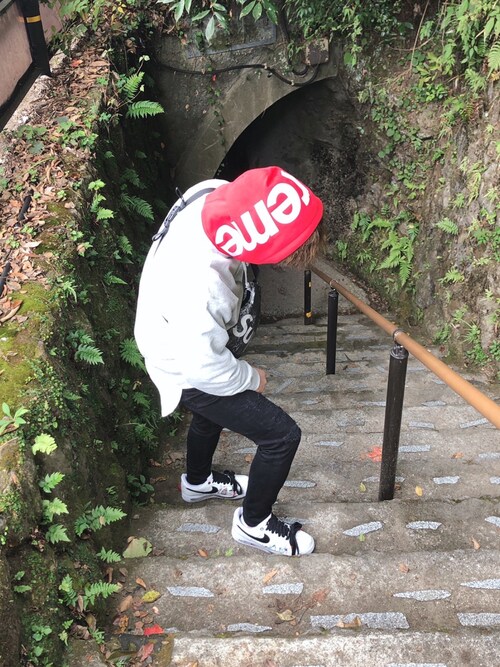 こにたん|Supreme のパーカーを使ったコーディネート - WEAR こにたん|Supreme のパーカーを使ったコーディネート - WEAR
