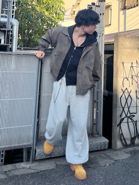 「ワイドシルエット」｜「アイテム（スウェットパンツ）」を使った、鈴木 龍之介さん（メンズ・177cm）の冬コーディネート