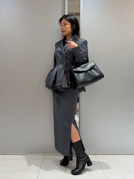 「FRAY I.D（フレイアイディー）の【ウォッシャブル】フロッキーチュールベーシックトップス（Tシャツ/カットソー、ブラック系）」を使った、FRAY I.Dさんの秋コーディネート
