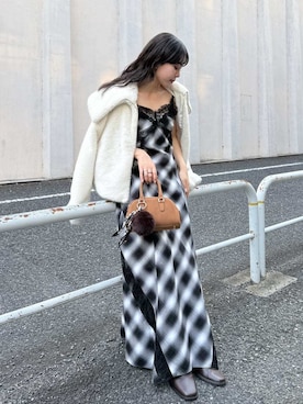 「アイテム（チューブトップ）」を使った、FRAY I.Dさん（レディース・153cm）の秋コーディネート
