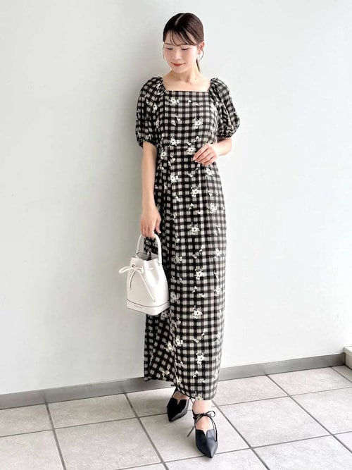 美品✨フレイアイディー　FRAY.ID パフスリーブ　スクエアネック　ワンピース FRAY I.D｜スクエアネックパフスリーブワンピース