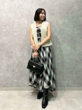 「アイテム（チューブトップ）」を使った、FRAY I.Dさん（レディース・159cm）の秋コーディネート