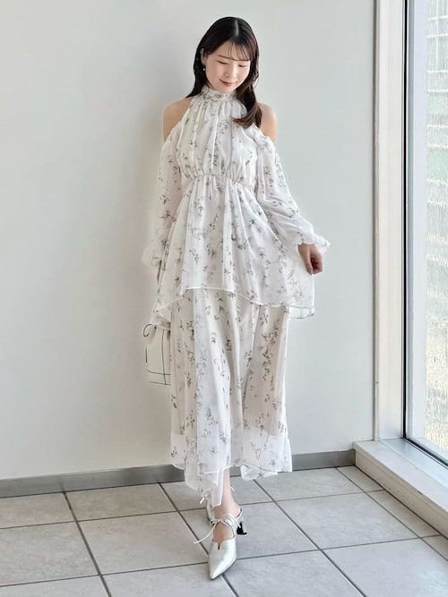 00サイズ】フラワープリントオフショルティアードワンピース