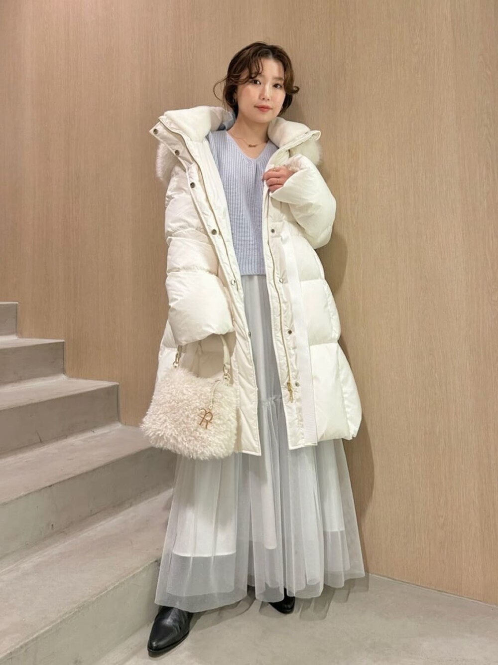 ダウンジャケット/コートを使った「マキシワンピース」の人気