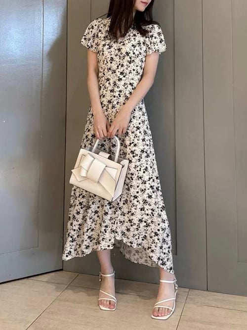 フレイアイディー　2025今期　カシュクールプリントワンピース 定価25300円 フレイアイディー 2025今期 カシュクールプリントワンピース
