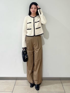 「アイテム（スラックス、イエロー系）」を使った、FRAY I.Dさん（レディース・154cm）の秋コーディネート