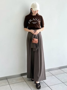 「アイテム（財布）」を使った、FRAY I.Dさん（レディース・158cm）の秋コーディネート