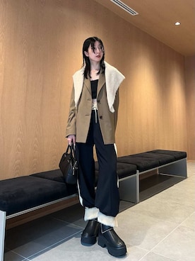 「アイテム（チューブトップ）」を使った、FRAY I.Dさん（レディース・161cm）の秋コーディネート