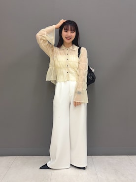 「SENSE OF PLACE by URBAN RESEARCH（センスオブプレイスバイアーバンリサーチ）の『洗濯可』シャーリングエリツキニットカーディガン（カーディガン/ボレロ、ベージュ系）」を使った、りなてぃさん（レディース・154cm）の春コーディネート