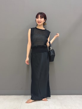 「SENSE OF PLACE by URBAN RESEARCH(センスオブプレイスバイアーバンリサーチ)の『洗濯可』シルクミックスショルダータックセーター(ニット/セーター、ブラック系)」を使った、りなてぃさん(レディース・154cm)の夏コーディネート