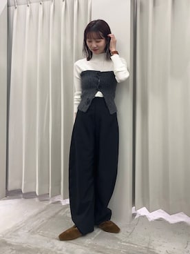 「アイテム（ネックウォーマー/スヌード、グレー系）」を使った、りなてぃさん（レディース・154cm）の秋コーディネート