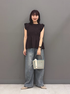 「SENSE OF PLACE by URBAN RESEARCH(センスオブプレイスバイアーバンリサーチ)のシャーリングフリルカットトップ(タンクトップ、ブラウン系)」を使った、りなてぃさん(レディース・154cm)の夏コーディネート