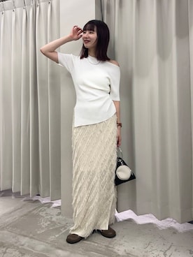 「アイテム（スリッポン、ブラウン系）」を使った、りなてぃさん（レディース・154cm）の夏コーディネート