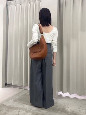 「オフィス」｜「アイテム（スラックス）」を使った、りなてぃさん（レディース・154cm）の冬コーディネート
